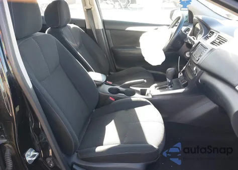 2018 Nissan Sentra S z USA, uszkodzony, nr VIN 3N1AB7AP6JY308786